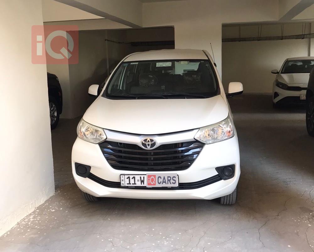 تۆیۆتا ئەڤانزا